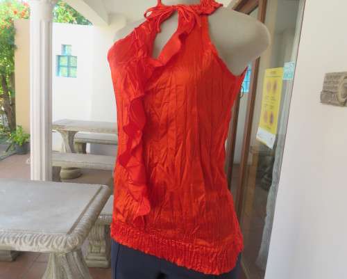 Sweet red silky creased blouson sleeveless top.Wide elasticated seamline.Size 30/6 by IQ.New cond.