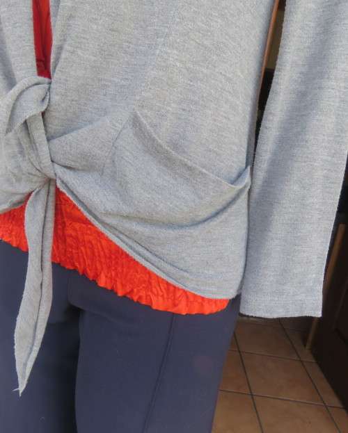 Handy silvergrey light weight long sleeve poly/rayon waterfall style top by WOOLWORTHS size 34 to 36