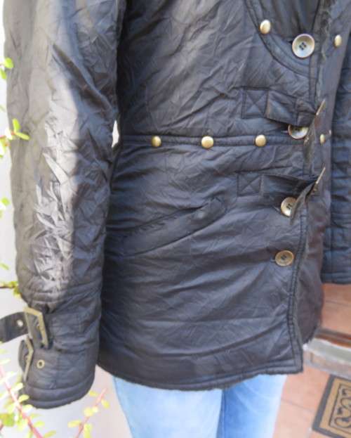High fashion black long sleeve warm padded jacket size 32 to 34 by MATMAZELI. Faux fur collar/fronts
