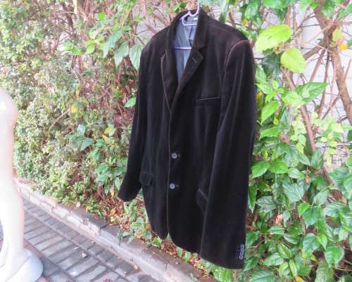 Smart cotton velvet men`s jacket 3 front pockets. CIGNAL size 44/114cmR. Very good condition.