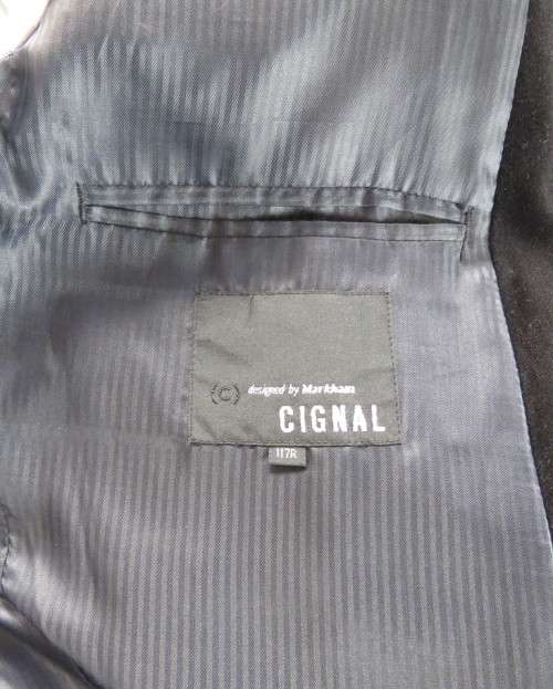 Smart cotton velvet men`s jacket 3 front pockets. CIGNAL size 44/114cmR. Very good condition.
