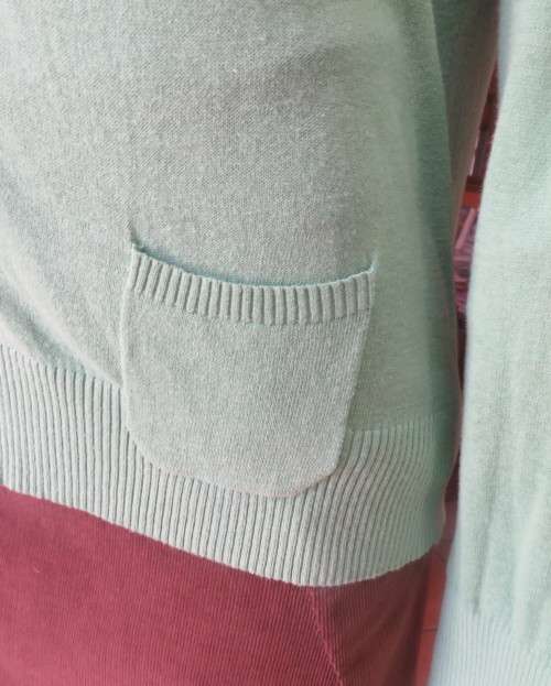 Fabulous light weight 100% cotton long sleeve poison green button down cardigan.Size 38/14..A