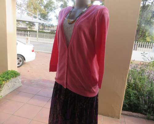 Handy light weight 100% cotton knit crimson long sleeve cardigan with V front.By WOOLWORTHS size 40