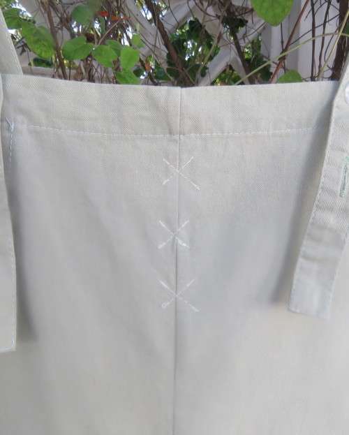 Cheeky mint green dungaree with 2 front pockets,bib and shoulder straps. Size 30/8 by LA LUNA.As new