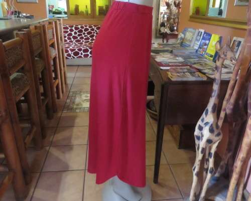 Ankle length cherry red stretch cotton skirt with elasticated waist. Size 32/8. A-Line. Rounded seam