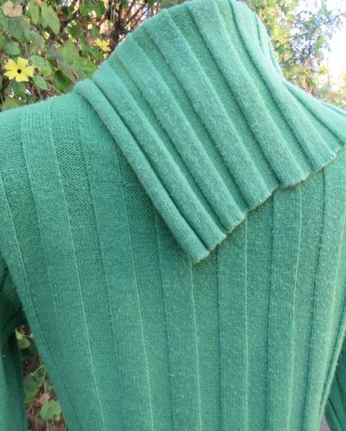 Beautiful styled forest green soft acrylic knitted long sleeve pullover.Open polo neck collar. 36/12