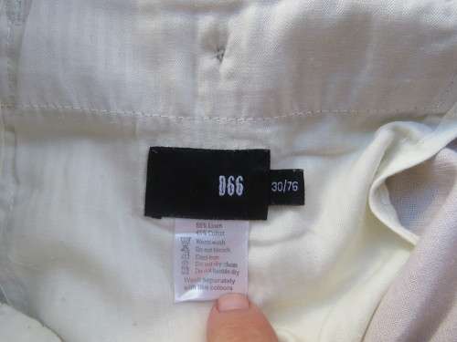 Men`s beige linen/cotton pants in size 30 by D66. Pockets back and sides. Flat front. Very good cond