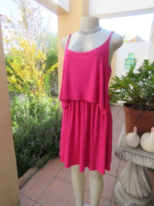 Sexy magenta pink rayon stretch strappy dress size 36/12 by WOOLWORTHS. Top overlay. As new