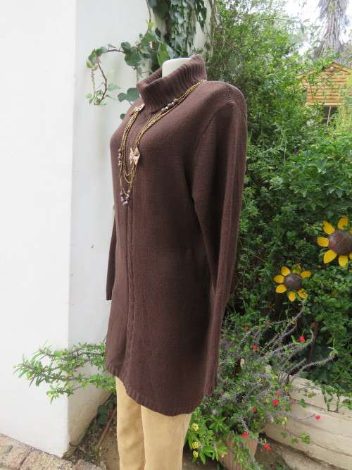 Choc brown soft  long slip over polo neck tunic size 38/14 by GEORGE.Acrylic yarn.Good cond.