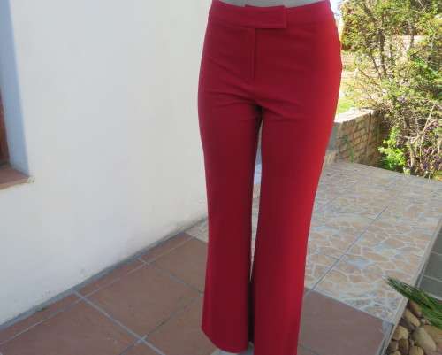 Ultra sexy cherry red stretch corded polyester pants size 34/10 by TRUWORTHS.No pockets.New cond.