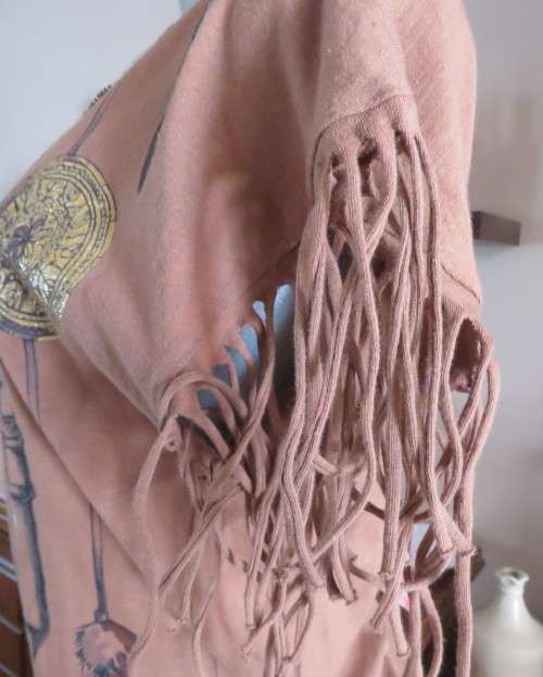 Unique golden brown LEGIT size 34/10 slip over top.Fringed armholes.Front feather/gold patterned.