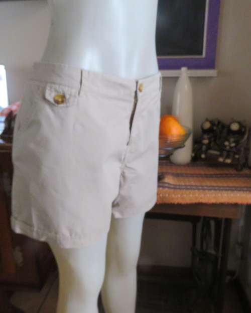 Fawn colour 100% cotton shorts size 40/16 by OR. Pockets sides, dummies back. New condition.