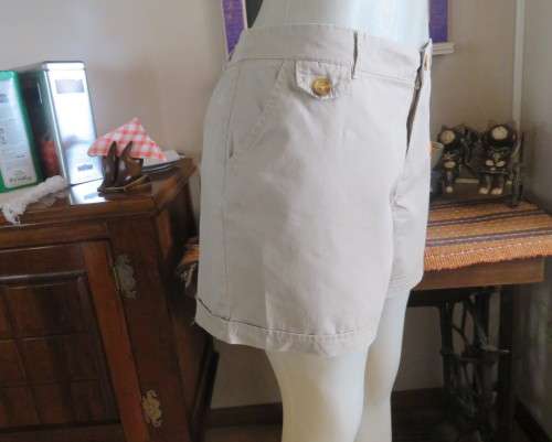 Fawn colour 100% cotton shorts size 40/16 by OR. Pockets sides, dummies back. New condition.