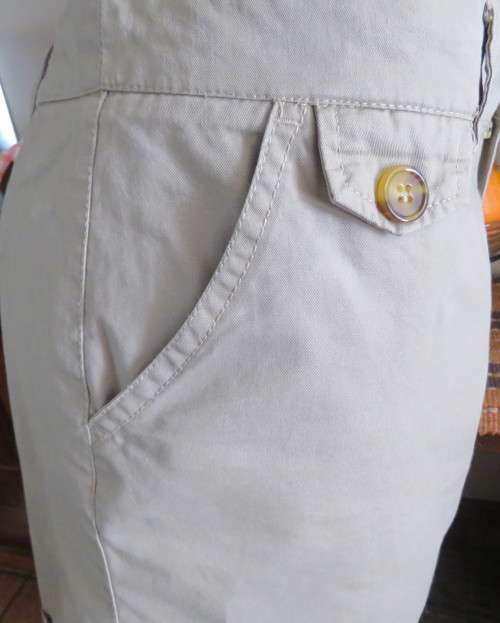 Fawn colour 100% cotton shorts size 40/16 by OR. Pockets sides, dummies back. New condition.