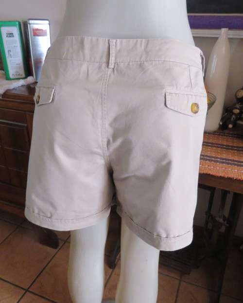 Fawn colour 100% cotton shorts size 40/16 by OR. Pockets sides, dummies back. New condition.