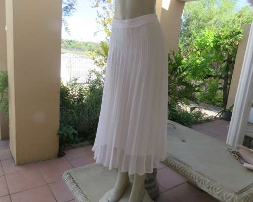 Beautiful permanent pleated white sheer polyester/lined ankle length skirt.By WOOLWORTHS size 34/10