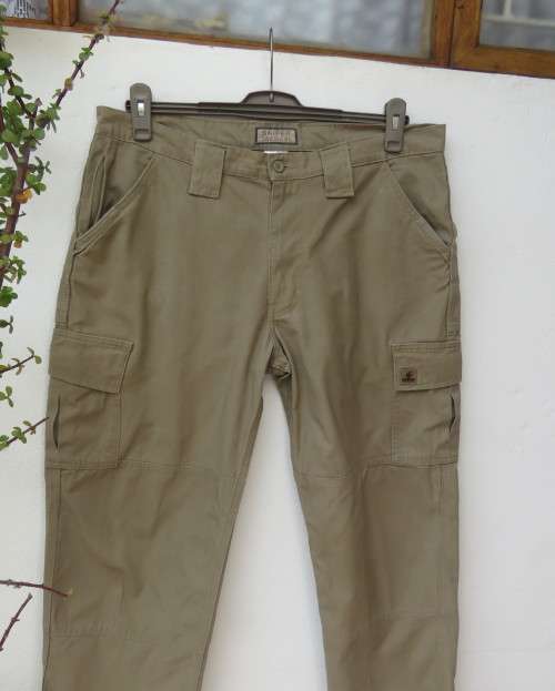 High quality SNIPER TACTICAL khaki colour 100% pants size 36.Pockets galore.New cond.