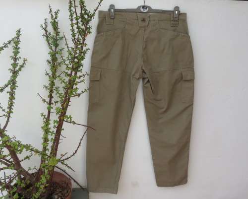 High quality SNIPER TACTICAL khaki colour 100% pants size 36.Pockets galore.New cond.