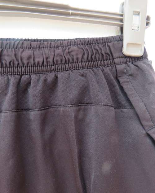 PUMA men`s black sports shorts size Large. In poly/nylon with cool cell. Fold over sides.Good cond.