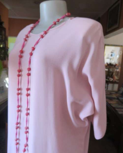 Comfy dropped waist 100% viscose slip over dress in shades of pink.Kimono sleeves.Size 40.Good cond.
