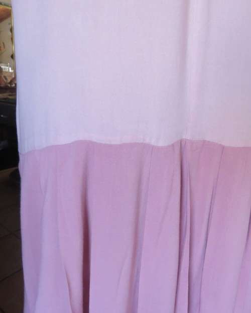 Comfy dropped waist 100% viscose slip over dress in shades of pink.Kimono sleeves.Size 40.Good cond.