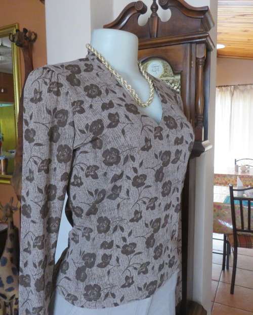 Brown opaque polyester long sleeve brown slip over V neck top by PART TWO from Denmark.Size 34/10