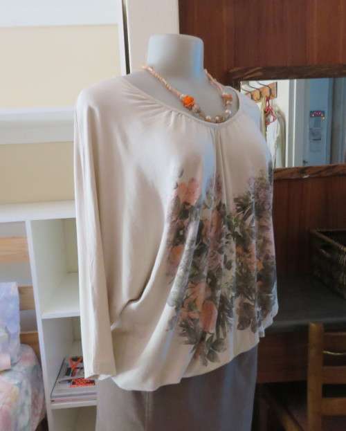 Lovely slip over cream stretch viscose top with rose design/subtle crimson/pink.By  INWEAR Size 42.