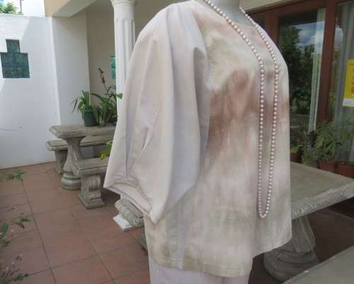 Boutique made 2 pc slip over dolman sleeve top and long open sleeveless pleated jacket by JOLINE 36+