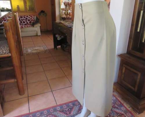 High waisted pickle green bandless button down skirt in heavy polycotton.Low calf length Size 40/16.