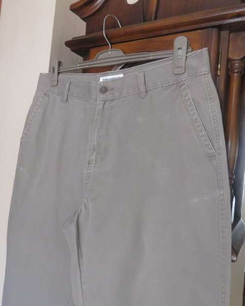 STONE HARBOUR taupe colour 100% cotton Men`s pants size 36/92.Side/back pockets. Very good cond.