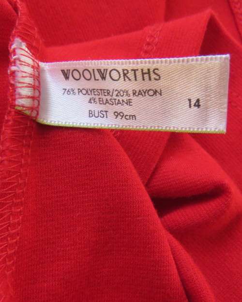 Smart cherry red long top in poly/rayon stretch jersey.By WOOLWORTHS size 38/14.New condition.