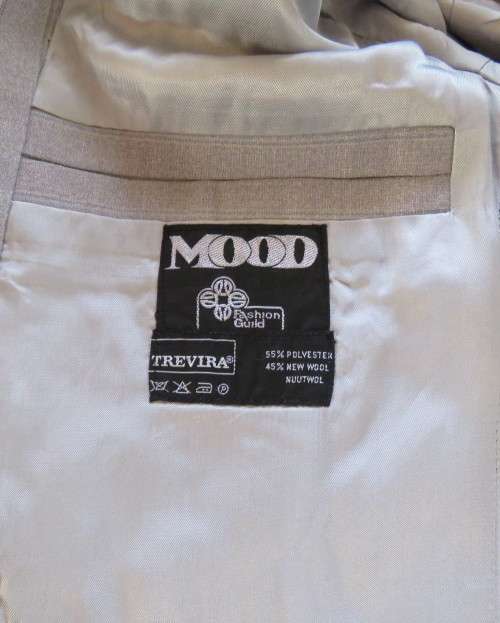 Handsome 2 pc.Men`s light grey striped suit in polyester/new wool blend by MOOD.Jacket 42R.Pants 38