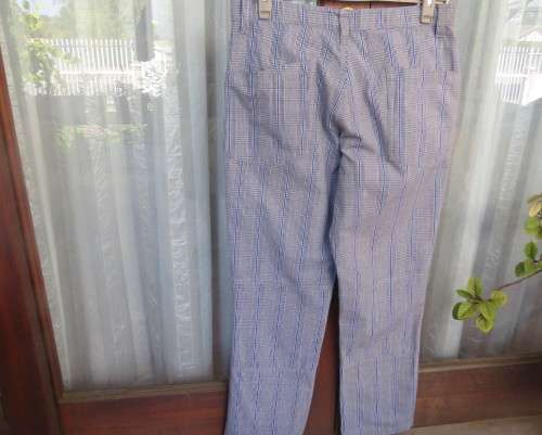 Men`s casual checked 100% cotton pants size 34 by BANNED. Four front/2 back pockets.New cond.