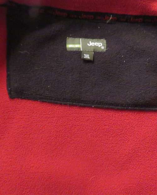 JEEP black/red unisex brushed polyester waistcoat.Zip-up front & pockets.Size 3XL.High collar.As new