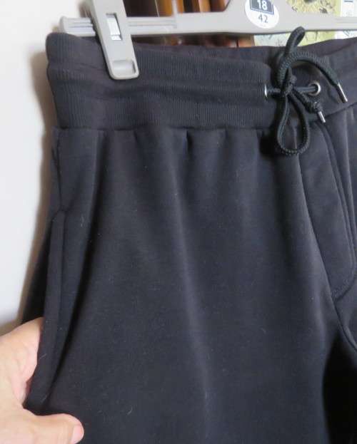 Men`s as new brushed polyester sweatpants. Knitted waist/drawstring and leg cuffs.Size XXL by RED