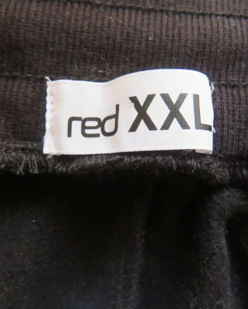 Men`s as new brushed polyester sweatpants. Knitted waist/drawstring and leg cuffs.Size XXL by RED