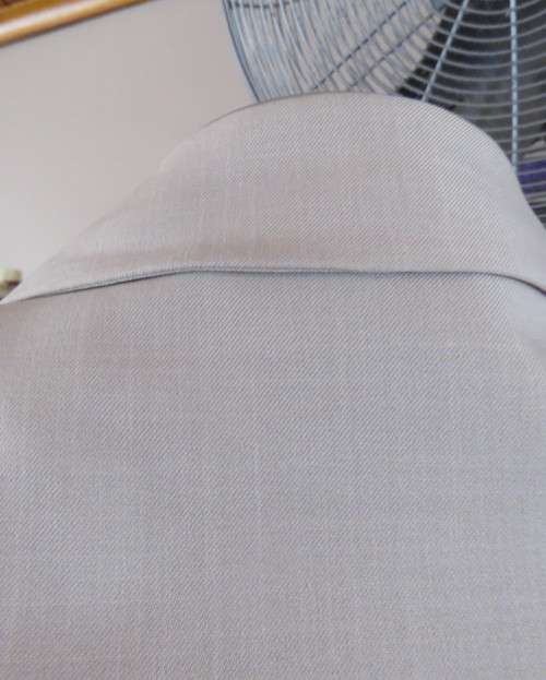 Very smart wheat colour tailored short sleeve 2 button/open collar jacket by ZETA size 46/22.As new.