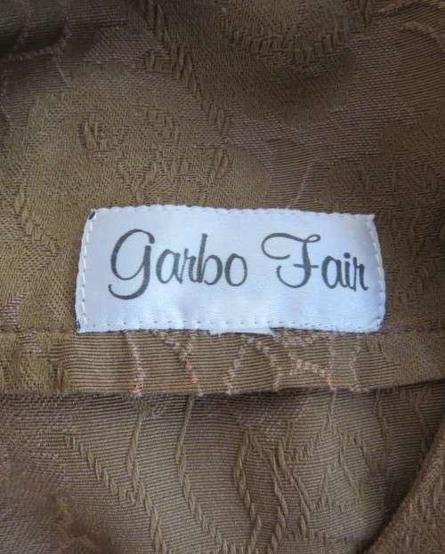 Stunning long sleeve peplum jacket in 6 fabric designs.Collarless.4 dummy pockets.By GARBO FLAIR 42
