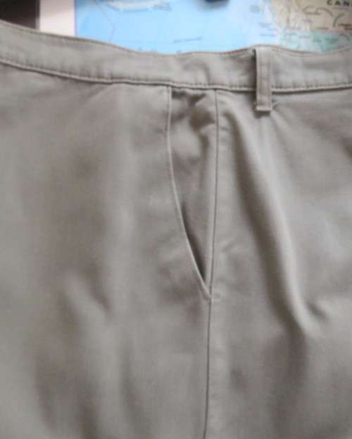 Men`s coffee colour Chino pants in pure cotton size 36.Inner leg 78cm.Flat front.Very good con.