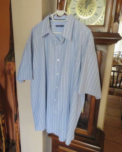 Men`s casual blue/white striped size XXL PRO SPIRIT 100% cotton short sleeve shirt. New cond.