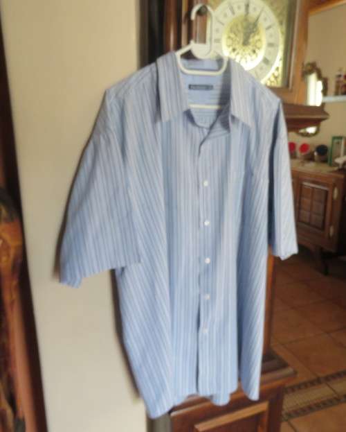 Men`s casual blue/white striped size XXL PRO SPIRIT 100% cotton short sleeve shirt. New cond.