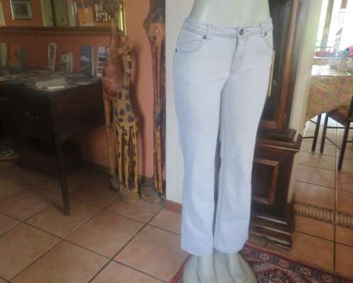 Straight legged cloud blue low rise denim jeans in stretch polycotton size 34/10. As new.