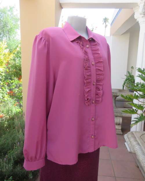 Fabulous silky watermelon pink long sleeve silky polyester blouse by KARISMA size 44/20.. As new.