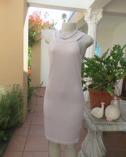 Sexy silk paper beige bodycon dress by AUDACITY size 36/12.In stretch polyester.Scooped strappy neck