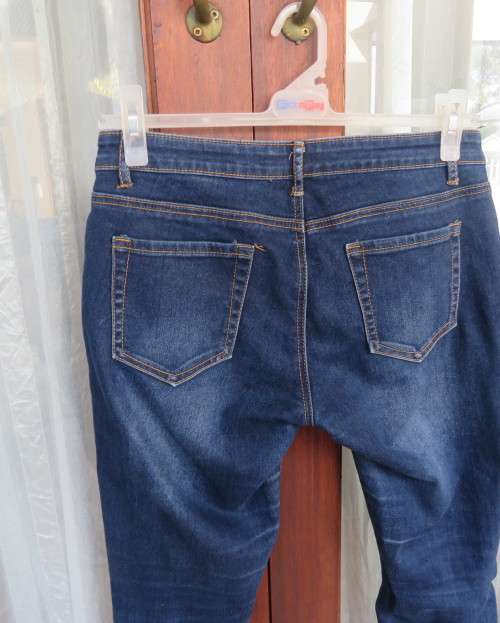 Maternity skinny leg denim jeans in polycotton stretch.Back pockets. By OR size 34/10.Very good cond