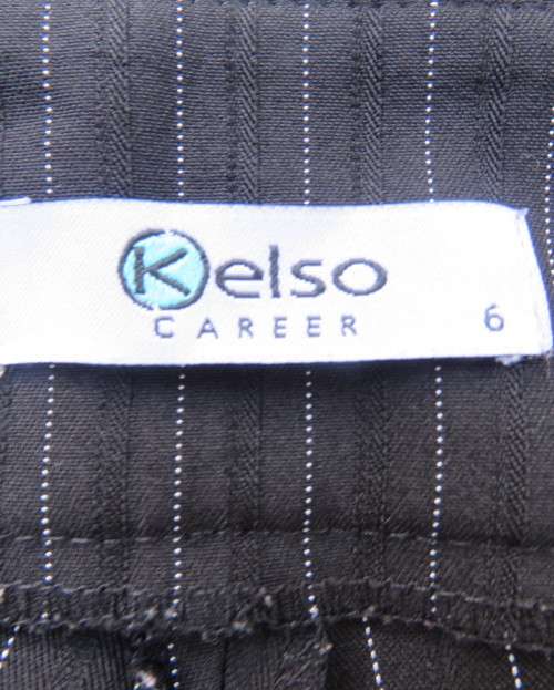 Smart black pen stripe bootlegged KELSO size 30/6 polyester/rayon stretch pants. New condition.