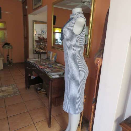 Smart white/black/grey vertical striped woven stretch polyester sleeveless IQ dress size 34 to 36.