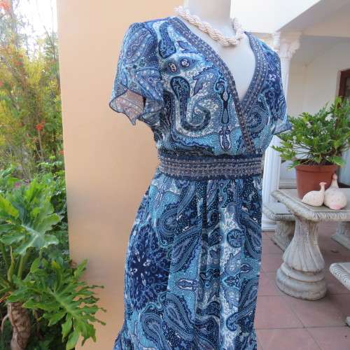 Summer paisley patterned medley of blues sheer polyester lined dress. By TRUWORTHS size 38.As new.