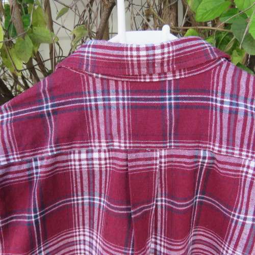 CAMP MASTER men`s maroon/white/grey size XL check winters shirt. One pocket. Pure cotton. New