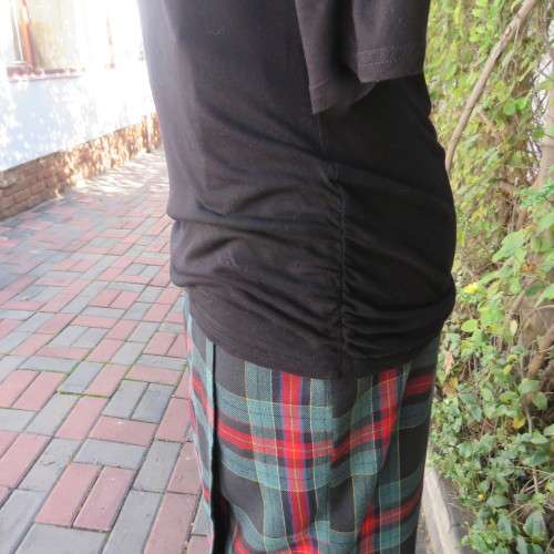 Casual long black viscose stretch top with gathered bottom sides.Elbow sleeves.By WOOLWORTHS size 36